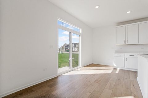 Tiny photo for 26101 W Sherwood Circle, Plainfield, IL 60585 (MLS # 12472052)