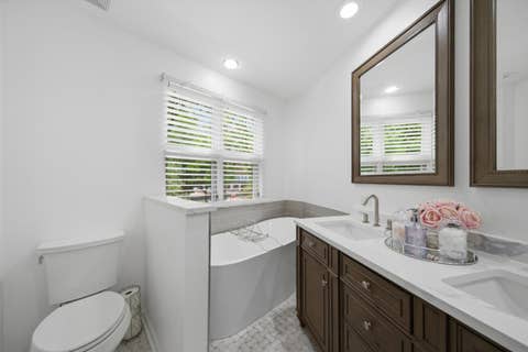 Tiny photo for 1521 S Indiana Avenue #J, Chicago, IL 60605 (MLS # 12732779)