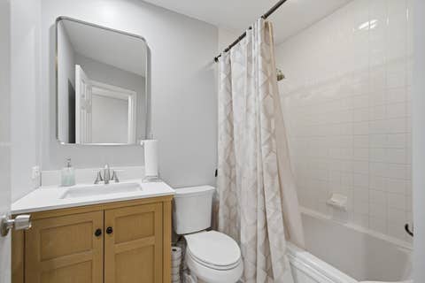 Tiny photo for 1521 S Indiana Avenue #J, Chicago, IL 60605 (MLS # 12732779)