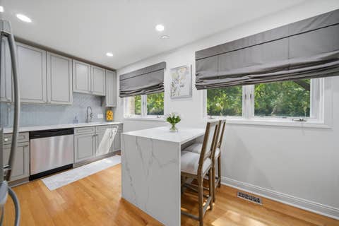 Tiny photo for 1521 S Indiana Avenue #J, Chicago, IL 60605 (MLS # 12732779)