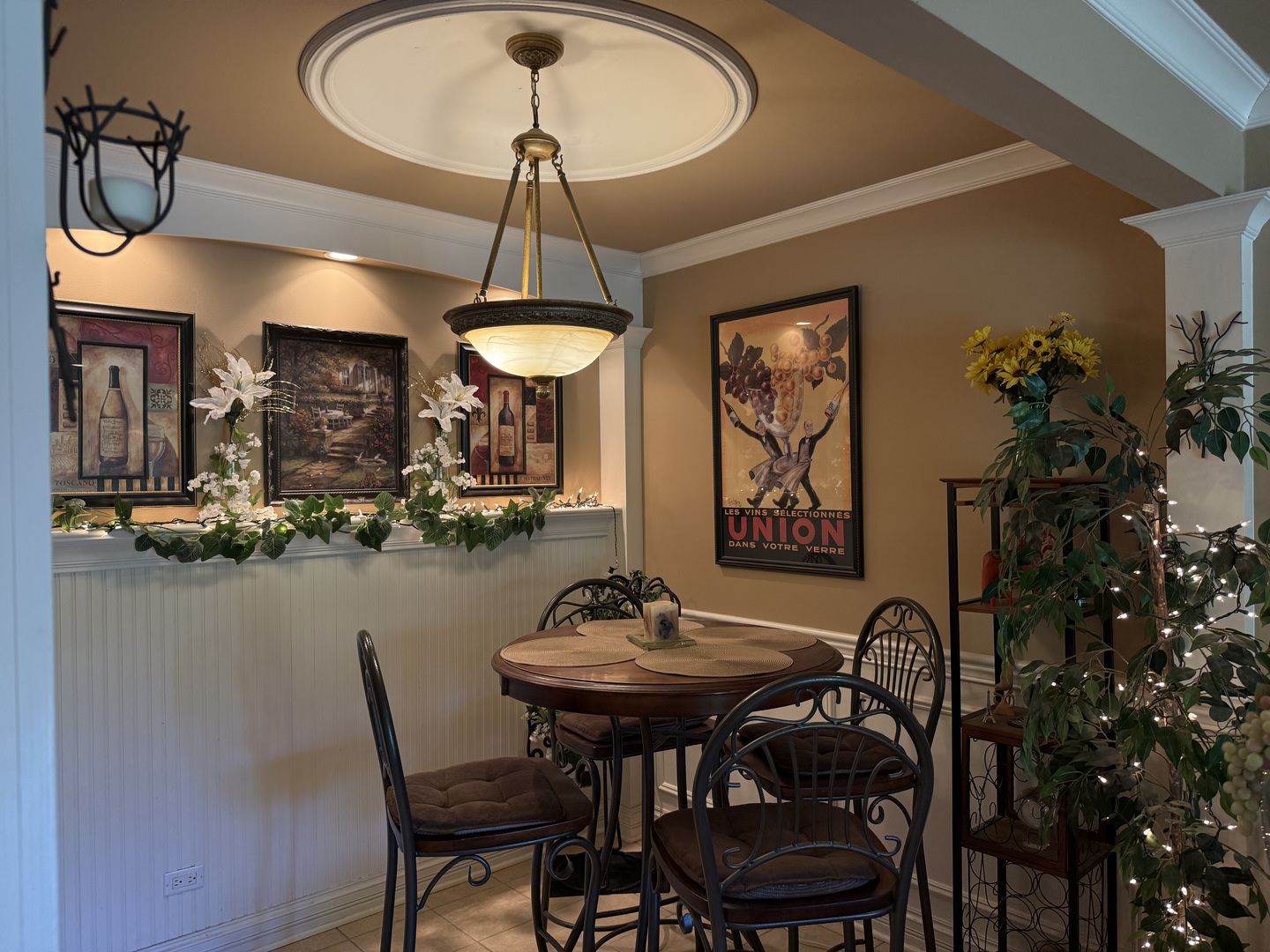 2 Oak Creek Drive 1210