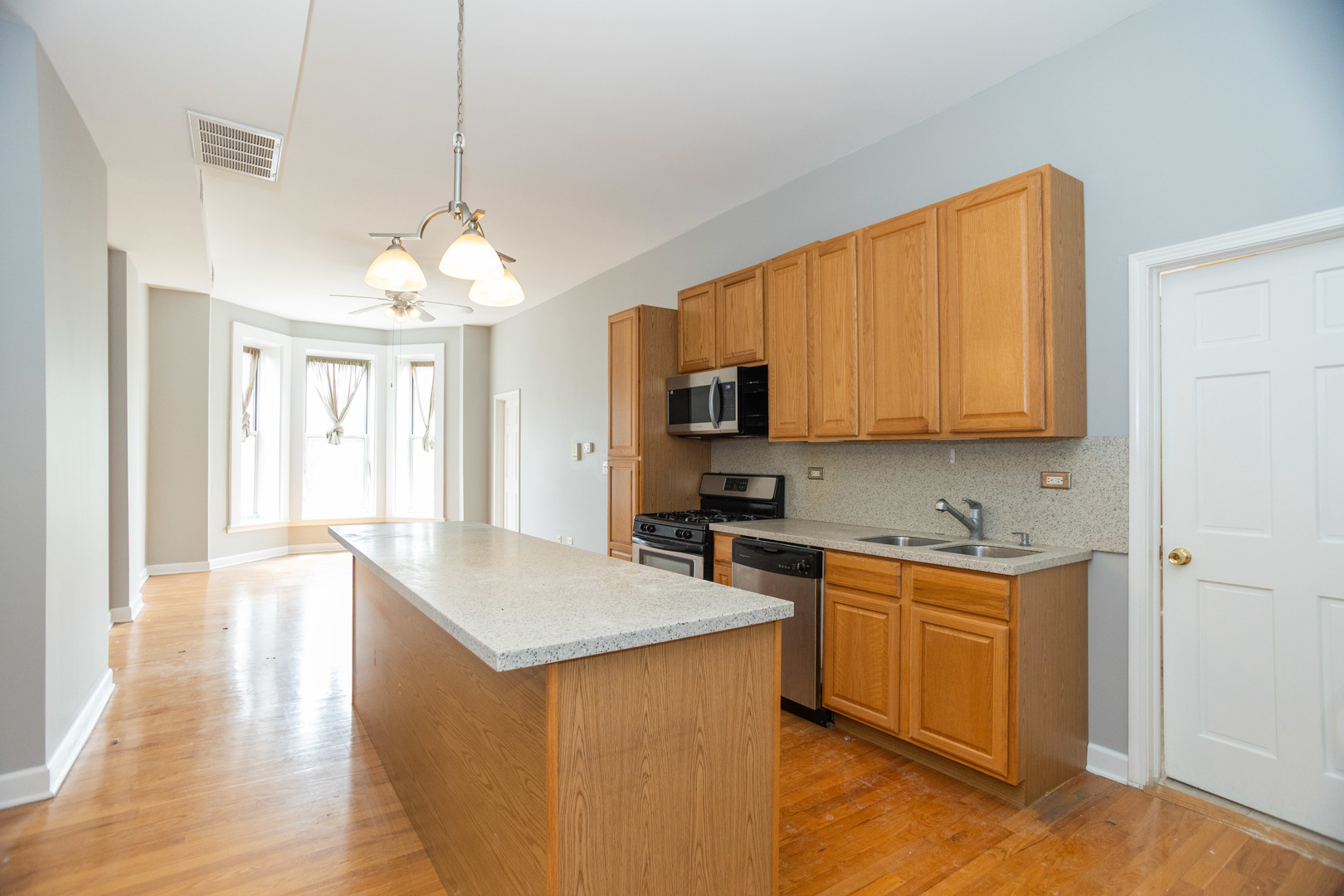1746 W Ohio Street 3F