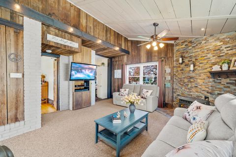 Tiny photo for 155 Maple Street, Sugar Grove, IL 60554 (MLS # 12628001)