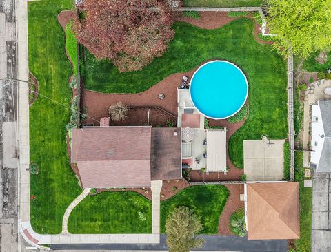 Tiny photo for 155 Maple Street, Sugar Grove, IL 60554 (MLS # 12628001)