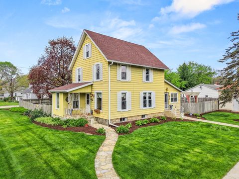 Tiny photo for 155 Maple Street, Sugar Grove, IL 60554 (MLS # 12628001)