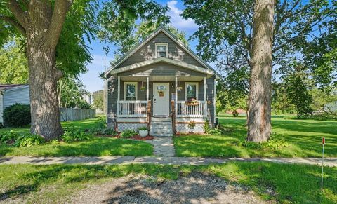 Photo of 217 S State Street, Gibson City, IL 60936 (MLS # 12668104)