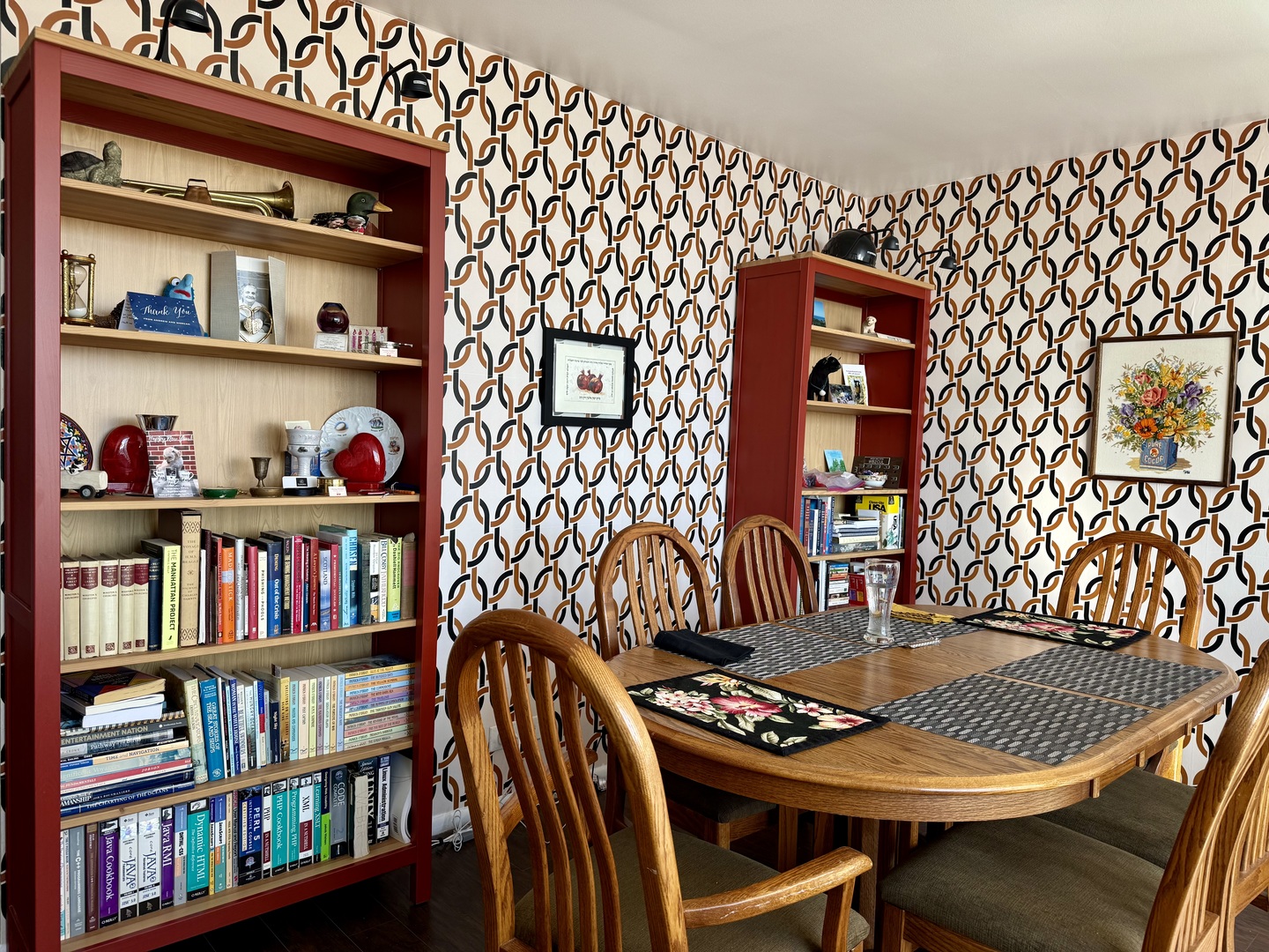 655 W IRVING PARK Road 4211