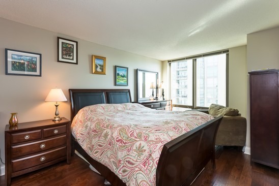2 E Erie Street 3801
