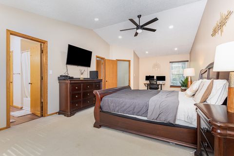 Tiny photo for 1201 Oak Ridge Drive, Streamwood, IL 60107 (MLS # 12489607)