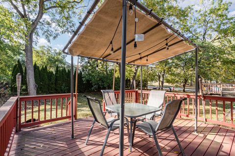 Tiny photo for 1201 Oak Ridge Drive, Streamwood, IL 60107 (MLS # 12489607)