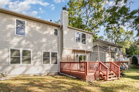 Tiny photo for 1201 Oak Ridge Drive, Streamwood, IL 60107 (MLS # 12489607)