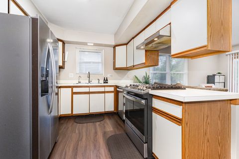 Tiny photo for 1201 Oak Ridge Drive, Streamwood, IL 60107 (MLS # 12489607)