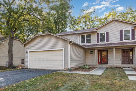 Tiny photo for 1201 Oak Ridge Drive, Streamwood, IL 60107 (MLS # 12489607)
