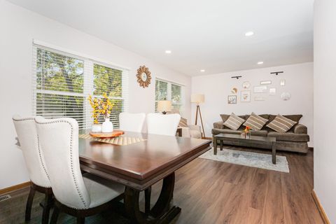 Tiny photo for 1201 Oak Ridge Drive, Streamwood, IL 60107 (MLS # 12489607)