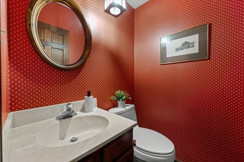Tiny photo for 14 Bristol Court, Lincolnshire, IL 60069 (MLS # 12684062)