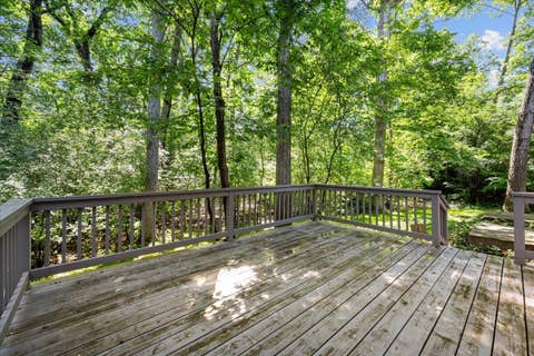 Tiny photo for 14 Bristol Court, Lincolnshire, IL 60069 (MLS # 12684062)