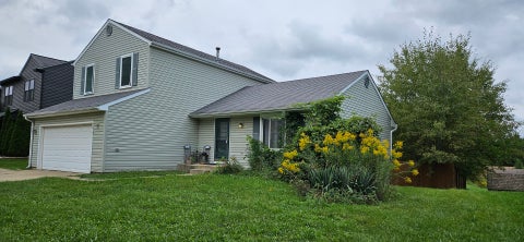 Tiny photo for 419 Kensington Drive, Streamwood, IL 60107 (MLS # 12750851)