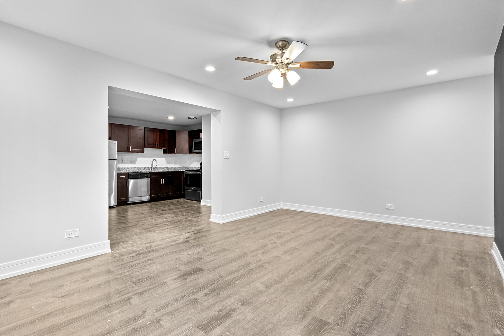 6029 N Winthrop Avenue 305