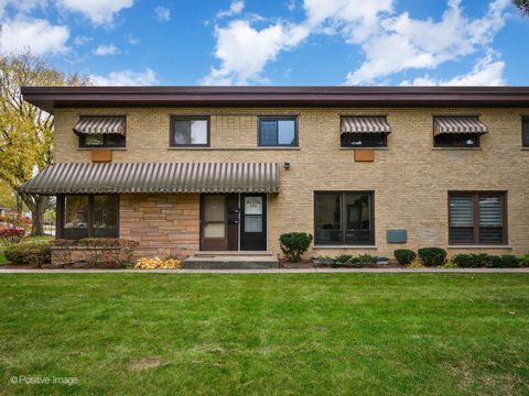 Photo of 932 N Wheeling Road, Mount Prospect, IL 60056 (MLS # 12513749)