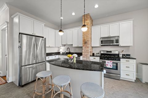 Tiny photo for 3907 N Damen Avenue #2, Chicago, IL 60618 (MLS # 12671619)