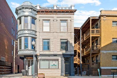3907 N Damen Avenue 2 Chicago IL 60618
