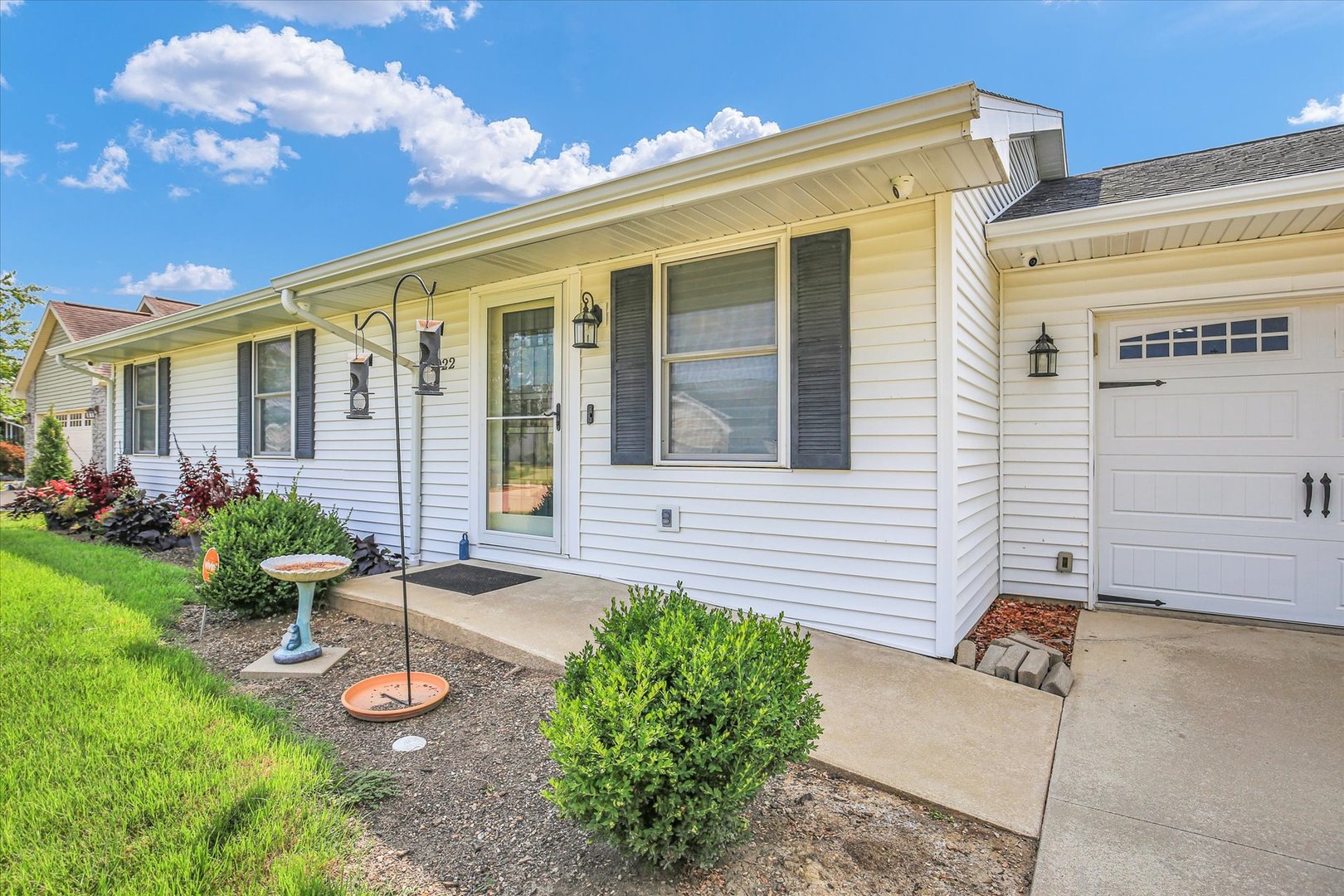 1022 N Fox Run