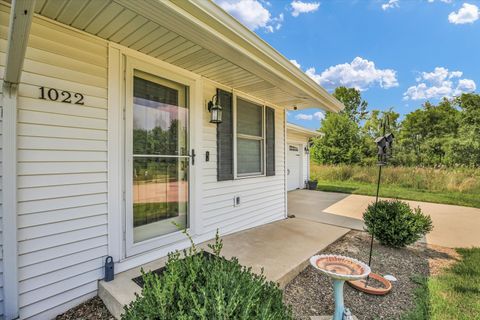Tiny photo for 1022 N Fox Run, Villa Grove, IL 61956 (MLS # 12431011)