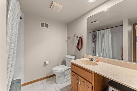 Tiny photo for 4926 134TH Street #204, Crestwood, IL 60418 (MLS # 12583490)