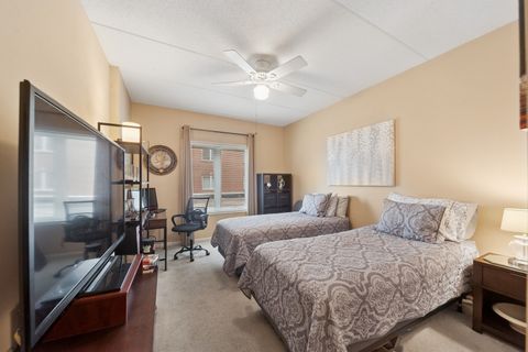 Tiny photo for 787 Graceland Avenue #202, Des Plaines, IL 60016 (MLS # 12565806)