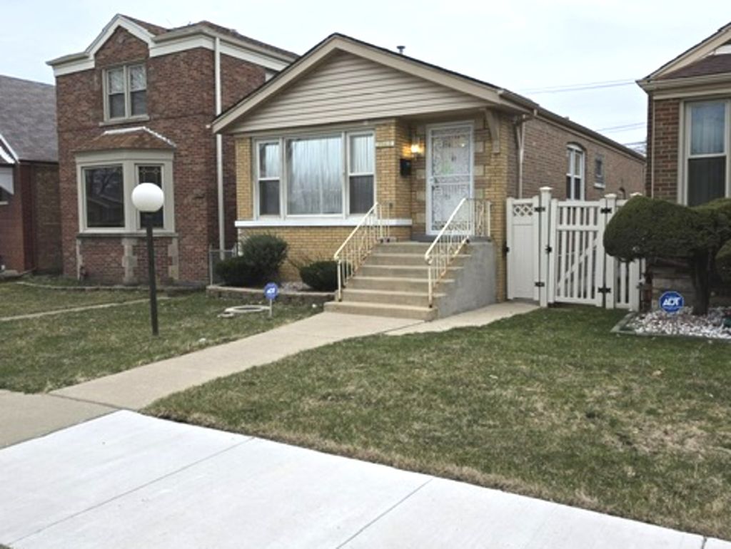 listing image 0