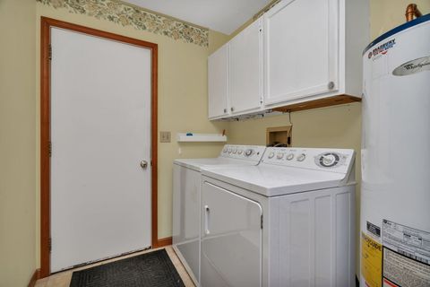 Tiny photo for 641 N Jackson Avenue, Bradley, IL 60915 (MLS # 12436958)