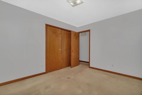 Tiny photo for 641 N Jackson Avenue, Bradley, IL 60915 (MLS # 12436958)