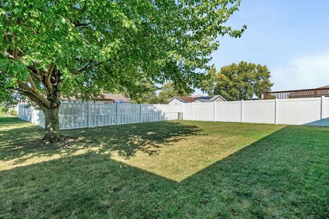 Tiny photo for 641 N Jackson Avenue, Bradley, IL 60915 (MLS # 12436958)