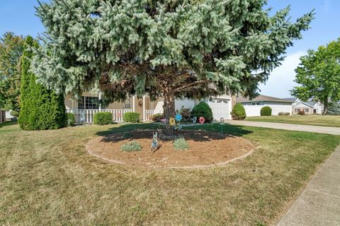 Tiny photo for 641 N Jackson Avenue, Bradley, IL 60915 (MLS # 12436958)