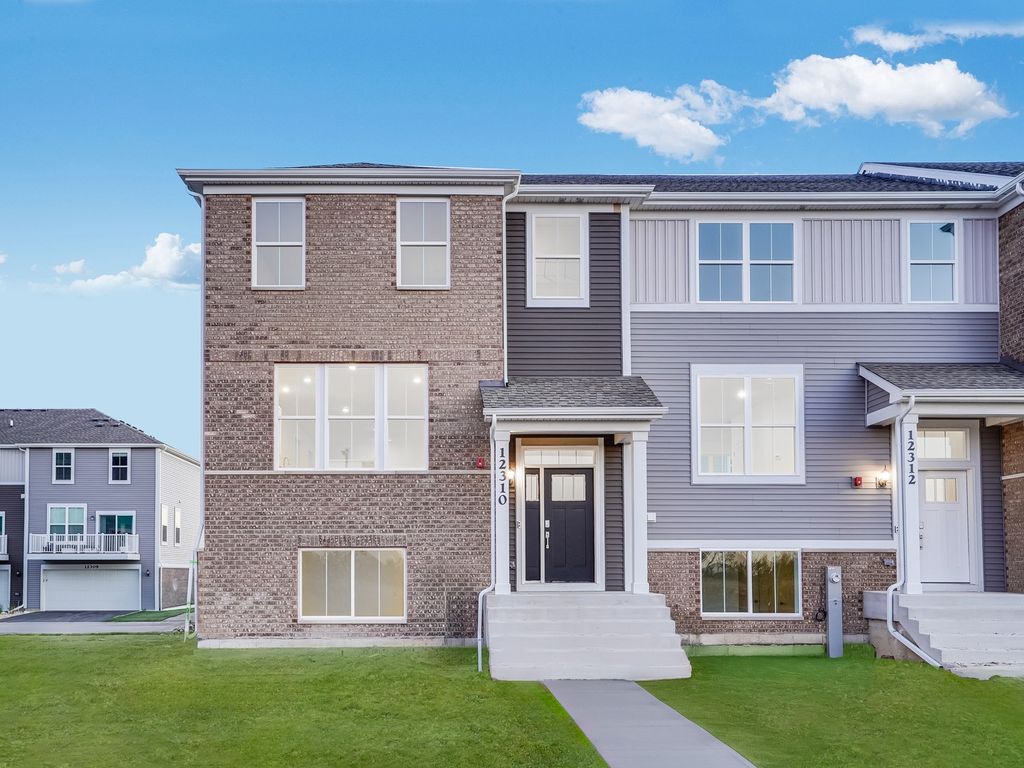 Photo for 12310 Tinsley Street, Huntley, IL 60142 (MLS # 12456723)