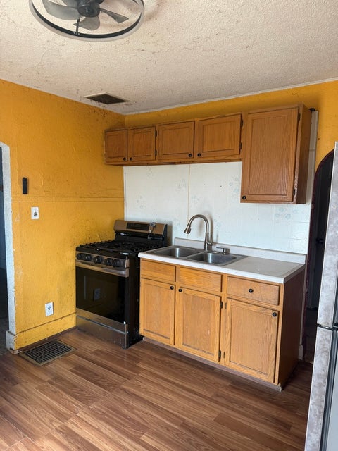 Tiny photo for 717 RAILROAD Street, Beardstown, IL 62618 (MLS # 12738068)