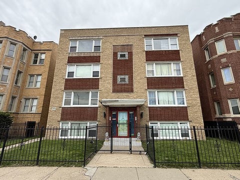 Photo of 7720 S Jeffery Boulevard #1S, Chicago, IL 60649 (MLS # 12759055)