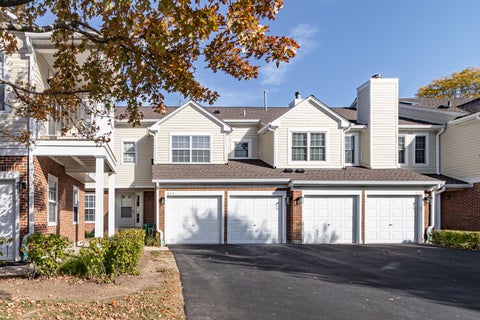 Photo of 674 Portage Court, Vernon Hills, IL 60061 (MLS # 12784114)
