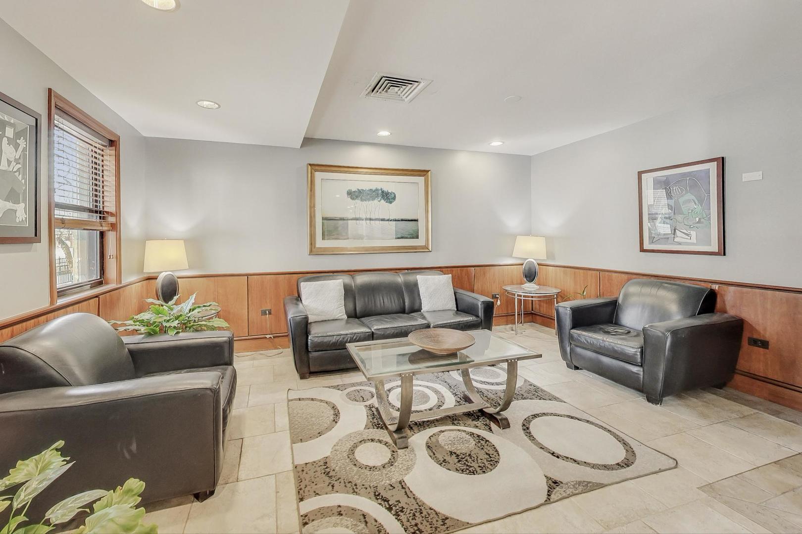 6030 N Sheridan Road 1007