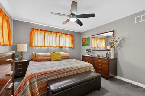 Tiny photo for 6139 W Gunnison Street, Chicago, IL 60630 (MLS # 12636576)