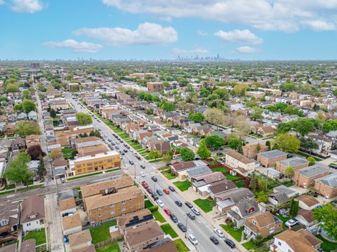 Tiny photo for 6139 W Gunnison Street, Chicago, IL 60630 (MLS # 12636576)