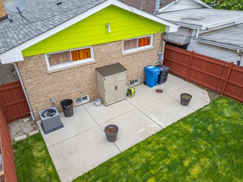 Tiny photo for 6139 W Gunnison Street, Chicago, IL 60630 (MLS # 12636576)