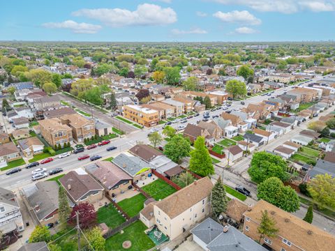 Tiny photo for 6139 W Gunnison Street, Chicago, IL 60630 (MLS # 12636576)