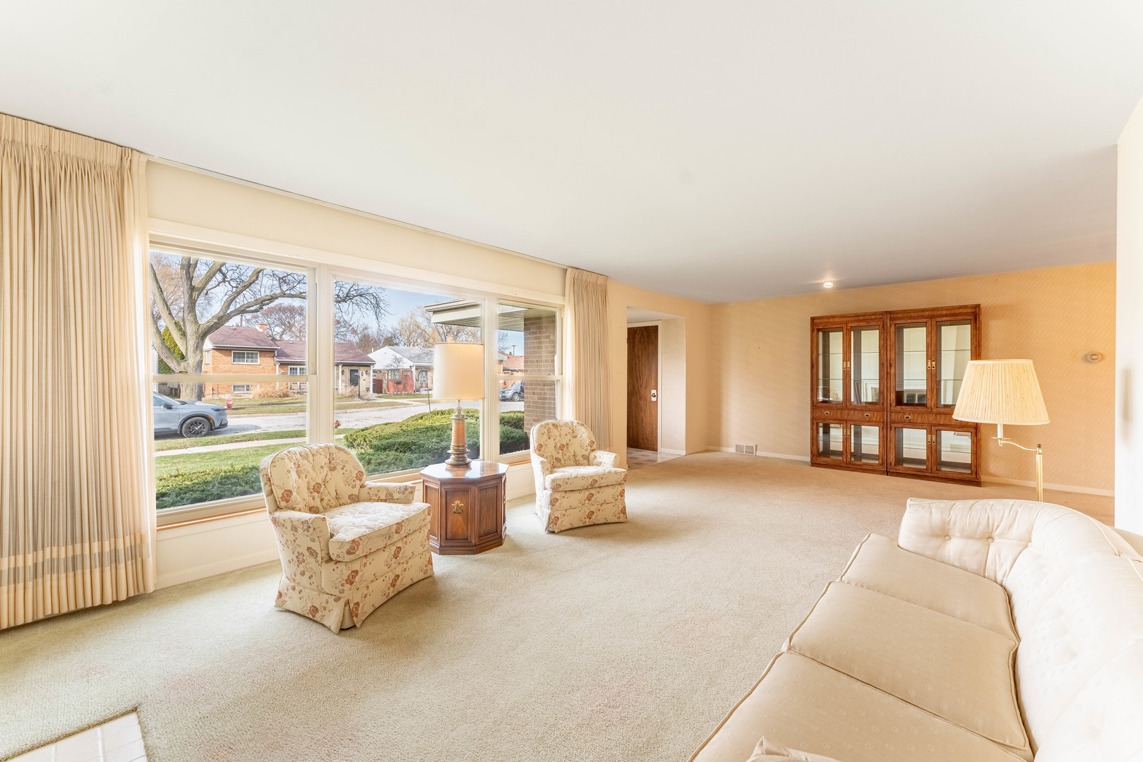 3835 W Jarlath Street