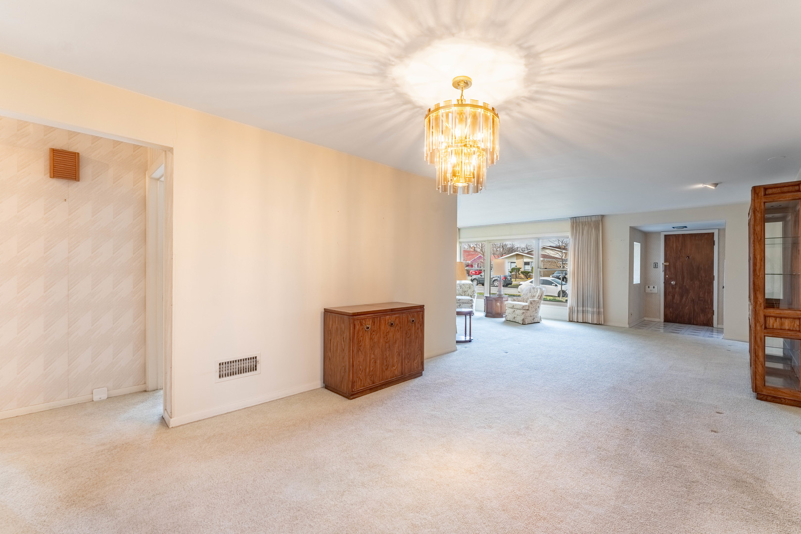 3835 W Jarlath Street