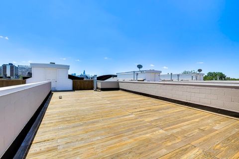 Tiny photo for 628 W WRIGHTWOOD Avenue #3W, Chicago, IL 60614 (MLS # 12681115)