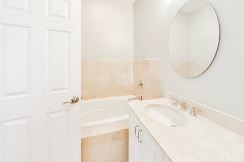 Tiny photo for 628 W WRIGHTWOOD Avenue #3W, Chicago, IL 60614 (MLS # 12681115)