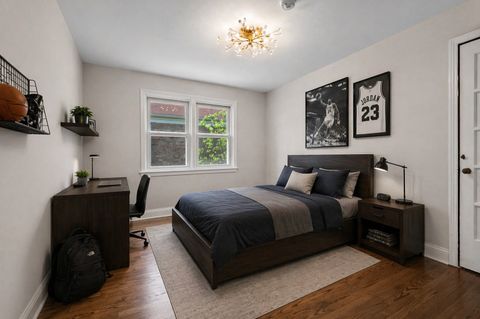 Tiny photo for 2734 W Fargo Avenue, Chicago, IL 60645 (MLS # 12627571)