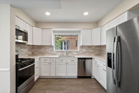 Tiny photo for 2734 W Fargo Avenue, Chicago, IL 60645 (MLS # 12627571)