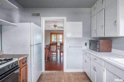 Tiny photo for 1922 N PINE Street, Davenport, IA 52804 (MLS # QC4267814)